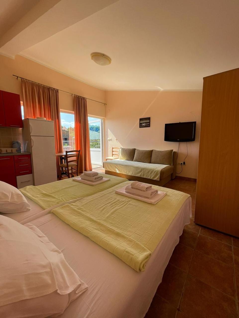 Apartments Villa-G Lustica Тиват Экстерьер фото