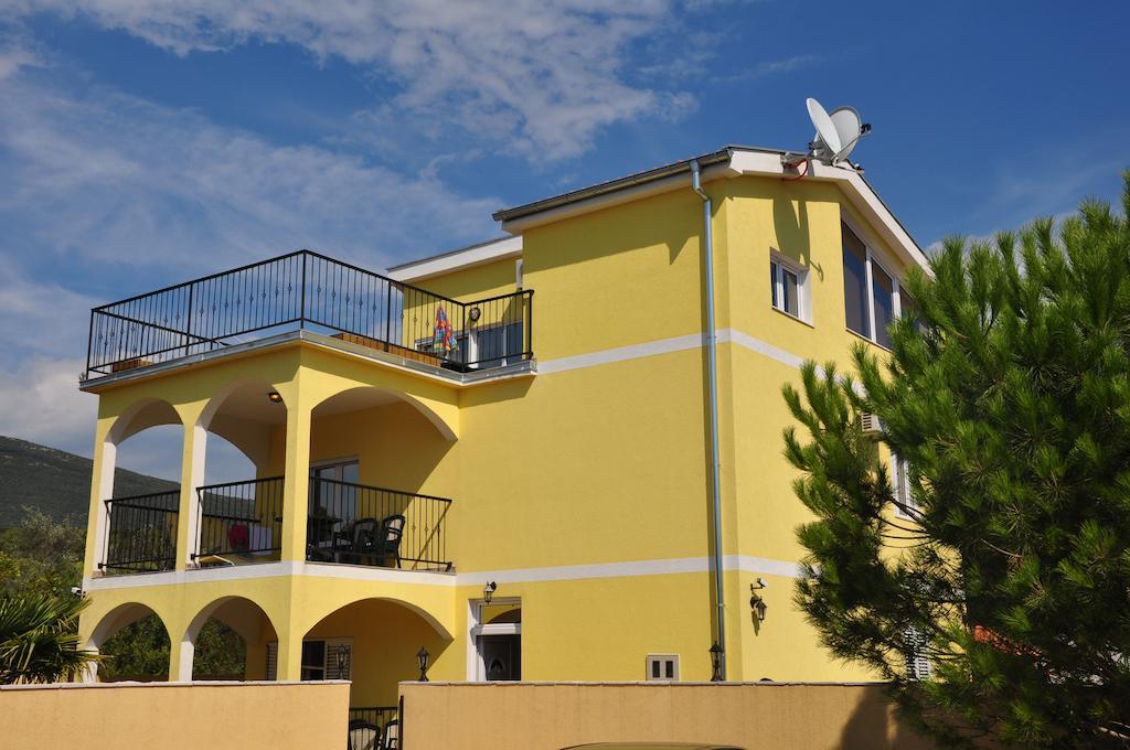 Apartments Villa-G Lustica Тиват Экстерьер фото